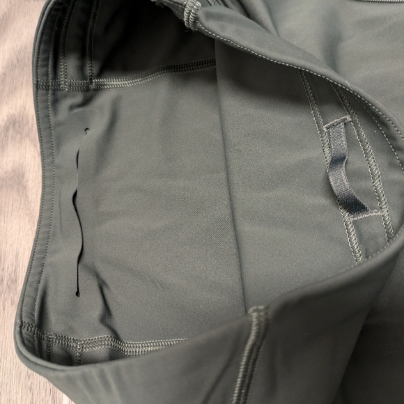 Lululemon Base Pace High-Rise Reflective Tight 25" Smoked Spruce Green Leggings - Picture 7 of 9